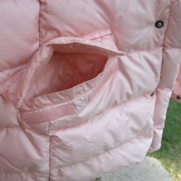 The North Face 550 pink ski jacket in great cond. wore only 3x - Picture 12 of 16